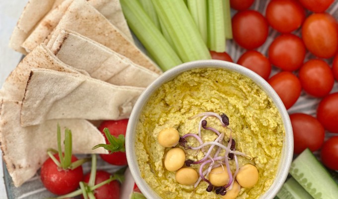 Mediterraanse spread met lupine en pompoen